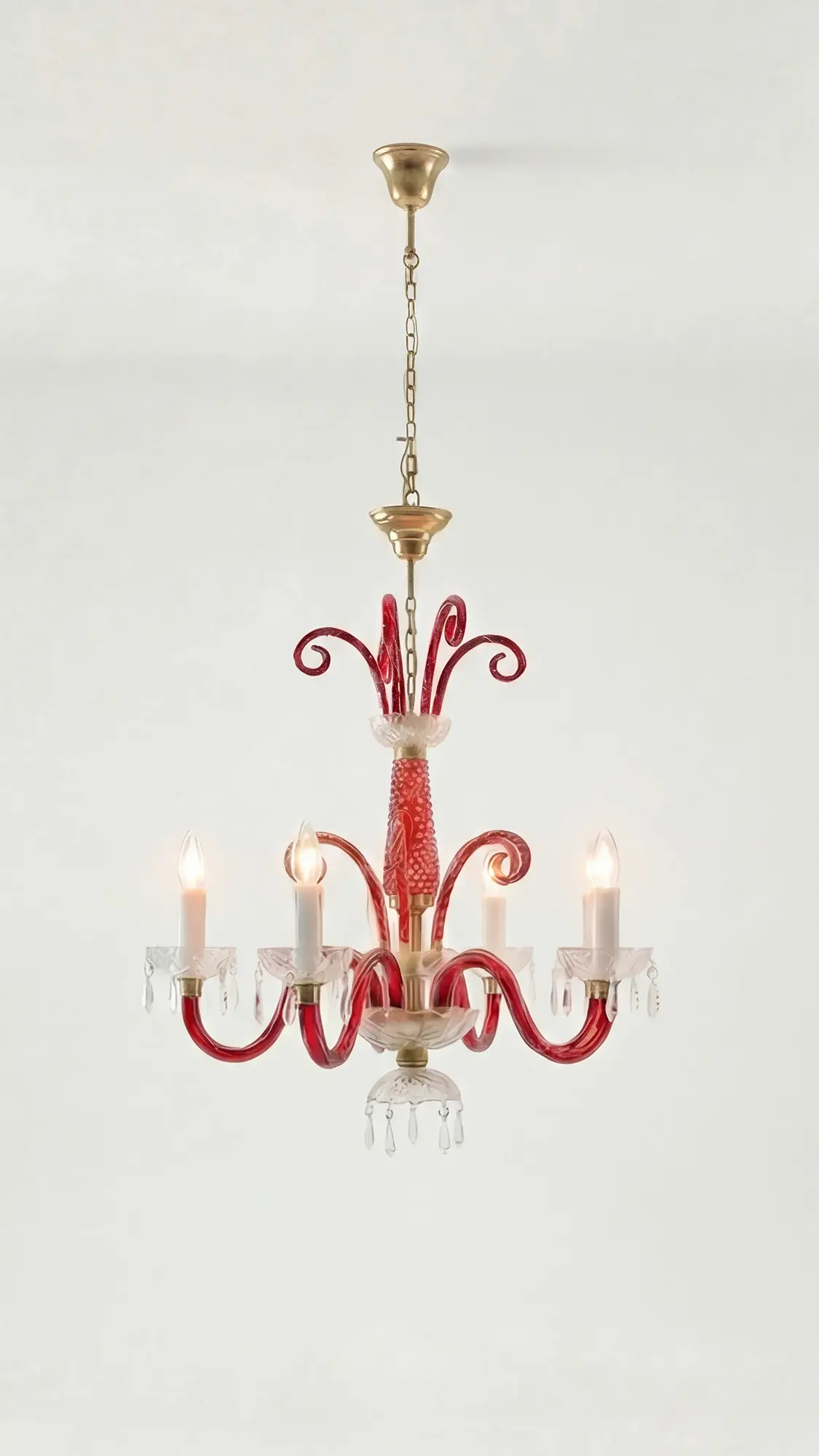 لوستر سرخ‌فام